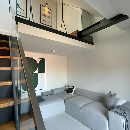 Parkside Designer Duplex Free Parking *