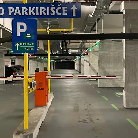 Lägenhet Parkside Designer Duplex Free Parking